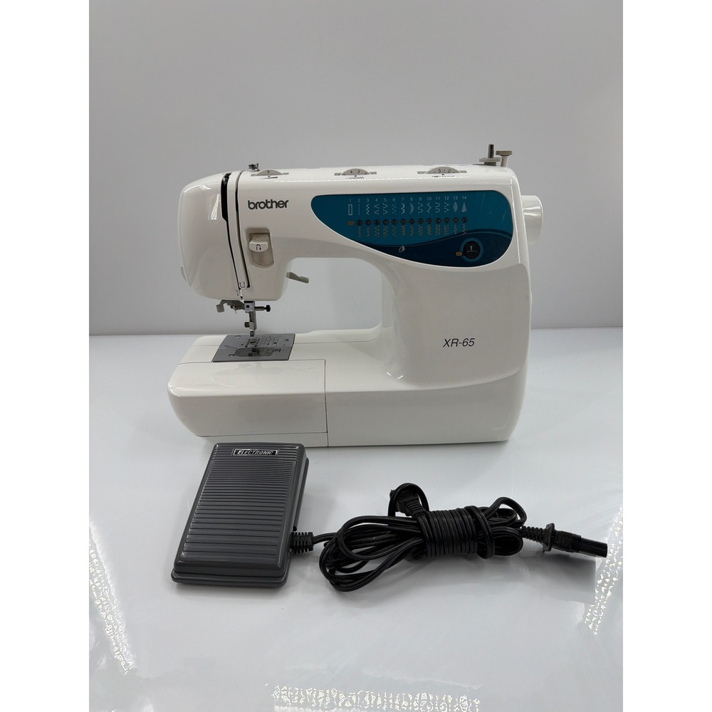 Brother XR-65 Electronic Sewing Machine 65 Stitch Functions White Portable